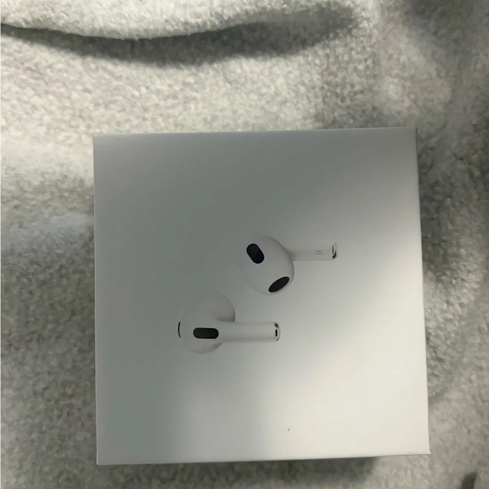 Apple AirPods Pro with Charging Case